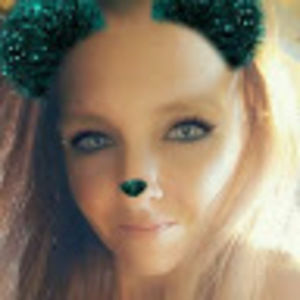 Meet your Posher, Kendra